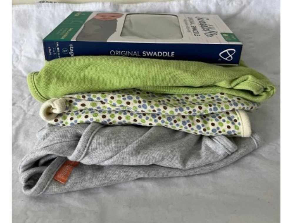 Lot of 4 size sm-med SwaddleMe Infant Sleep Swaddle Blankets for Safe Sleep